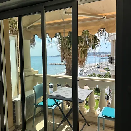 Sea View By The Beach, Centre, Seafront, Parking Apartment