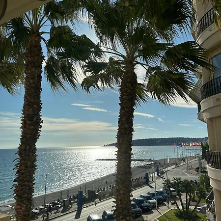 Sea View By The Beach, Centre, Seafront, Parking Menton