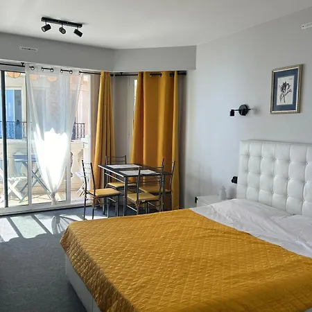 Sea View By The Beach, Centre, Seafront, Parking Menton