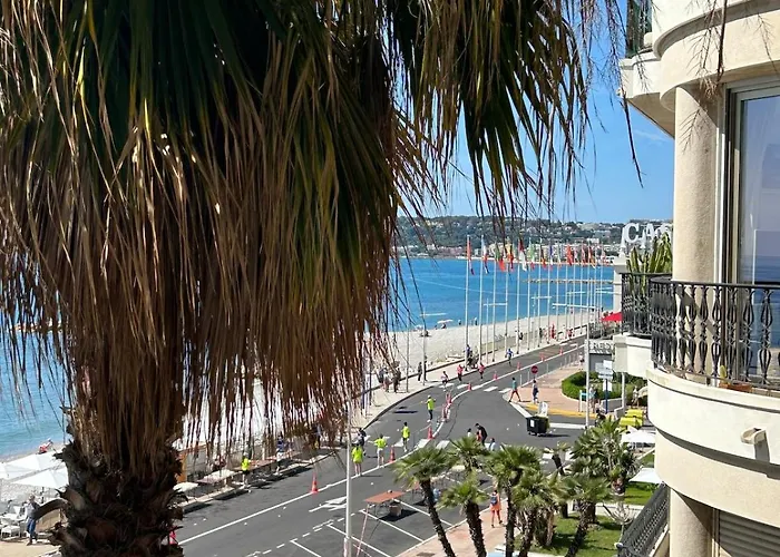 Sea View By The Apartmán