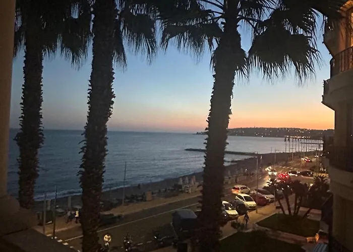Sea View By The Appartement Menton